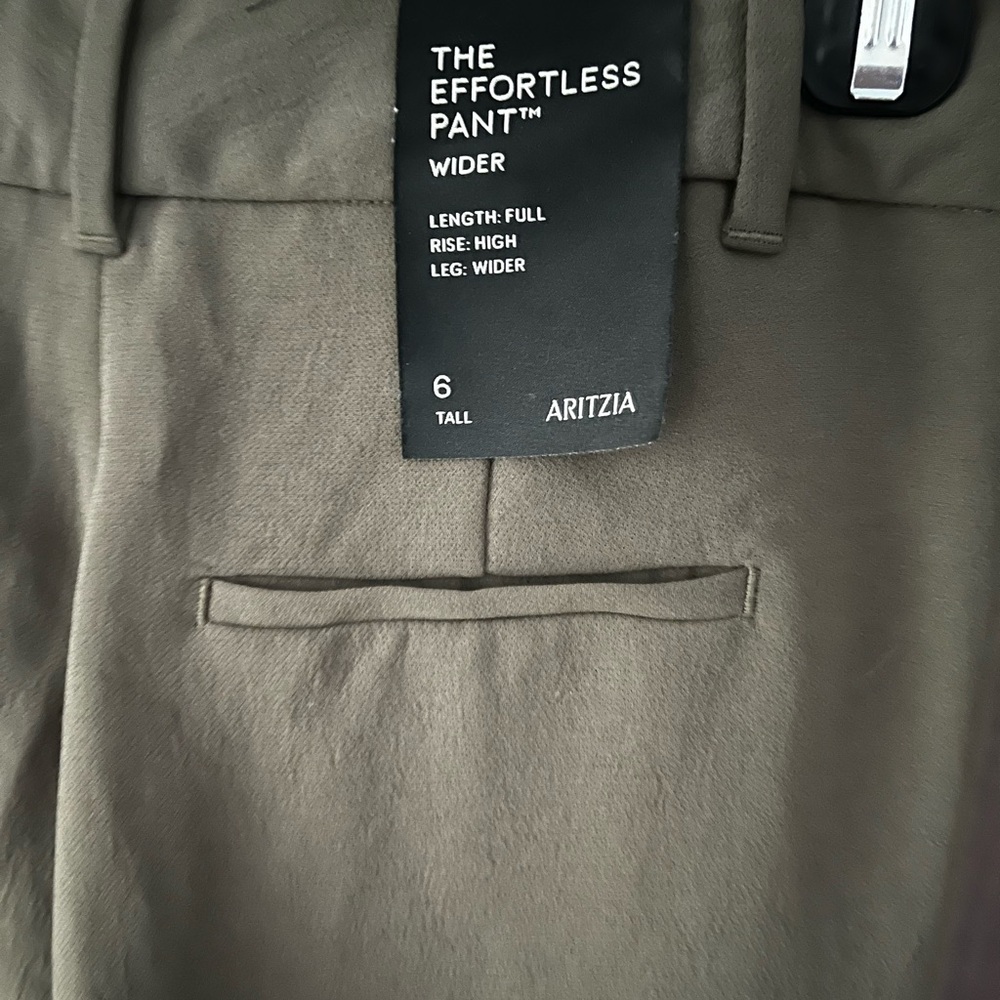 Aritzia Effortless Pant in Khaki